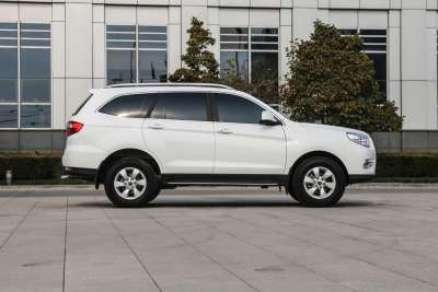 2017款 2.8T 手动四驱柴油旗舰版7座-外观-图片-有驾