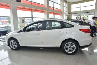 2015款 三厢 1.6L 手动舒适型-外观-图片-有驾
