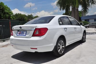 2015款 1.5L 手动尊贵型 国V-外观-图片-有驾