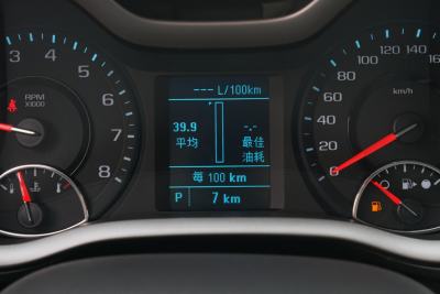 2018款 530T 自动豪华版-内饰-图片-有驾