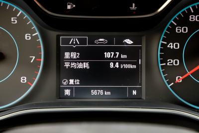 2018款 330T 双离合炫锋版-内饰-图片-有驾