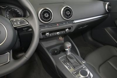 2015款 Cabriolet 40 TFSI-内饰-图片-有驾