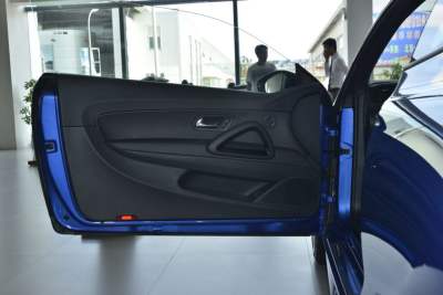 2011款 R 2.0TSI-内饰-图片-有驾