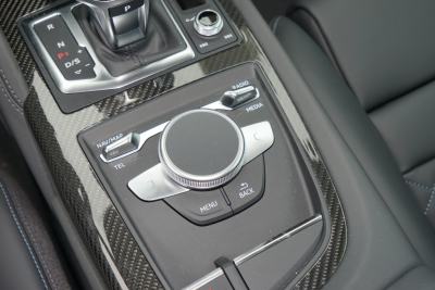 2021款 V10 Coupe performance-内饰-图片-有驾