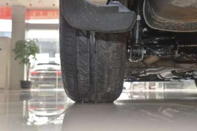 2014款 1.5L 手动智驱实尚型-外观-图片-有驾
