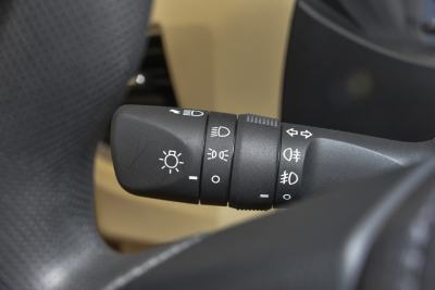 2014款 1.6L CVT GL-i-内饰-图片-有驾