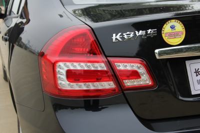 2011款 三厢 2.0L 自动旗舰版-外观-图片-有驾