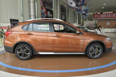 2015款 CROSS 1.5L 手动智尊型-外观-图片-有驾