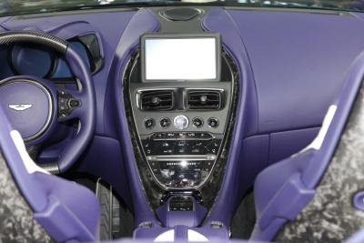2022款 DBS Superleggera V12 Volante Q定制幻彩光谱蓝-内饰-图片-有驾