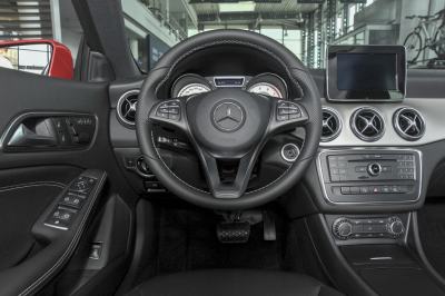 2016款 CLA 200 时尚型-内饰-图片-有驾