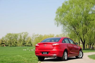 2015款 1.5T CVT运动尊贵型-外观-图片-有驾