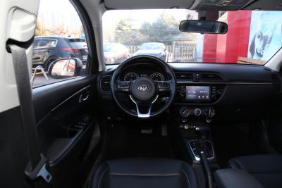 2017款  三厢 1.6L AT Premium-内饰-图片-有驾