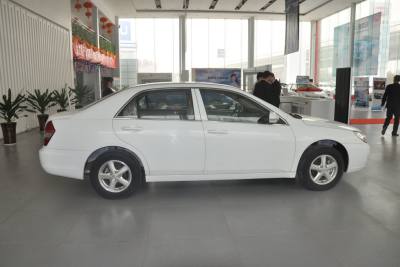 2011款 黄金版 1.8L MT豪华型-外观-图片-有驾