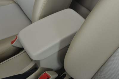 2013款 1.6L 手动卓越版-内饰-图片-有驾