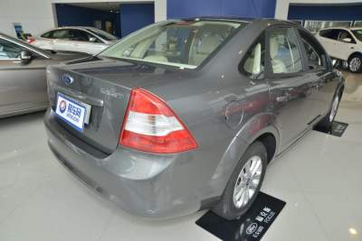 2013款 三厢经典 1.8L 手动基本型-外观-图片-有驾