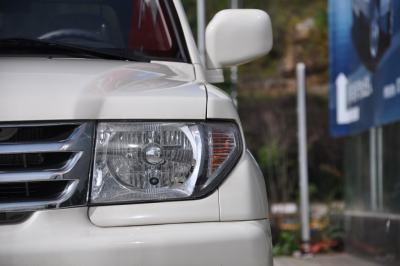 2010款 经典版 2.0L 四驱豪华型-外观-图片-有驾