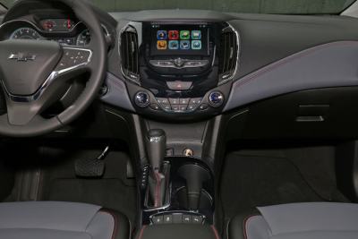 2018款 Redline 330T 双离合领锋版-内饰-图片-有驾