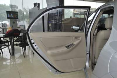 2013款 1.6L 手动豪华版-内饰-图片-有驾
