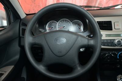 2012款 N3 1.0L 三厢舒适型-内饰-图片-有驾