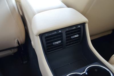 2012款 4.7L Sport-空间-图片-有驾